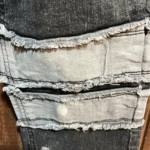 AHP distressed jeans - Picture 4 of 9
